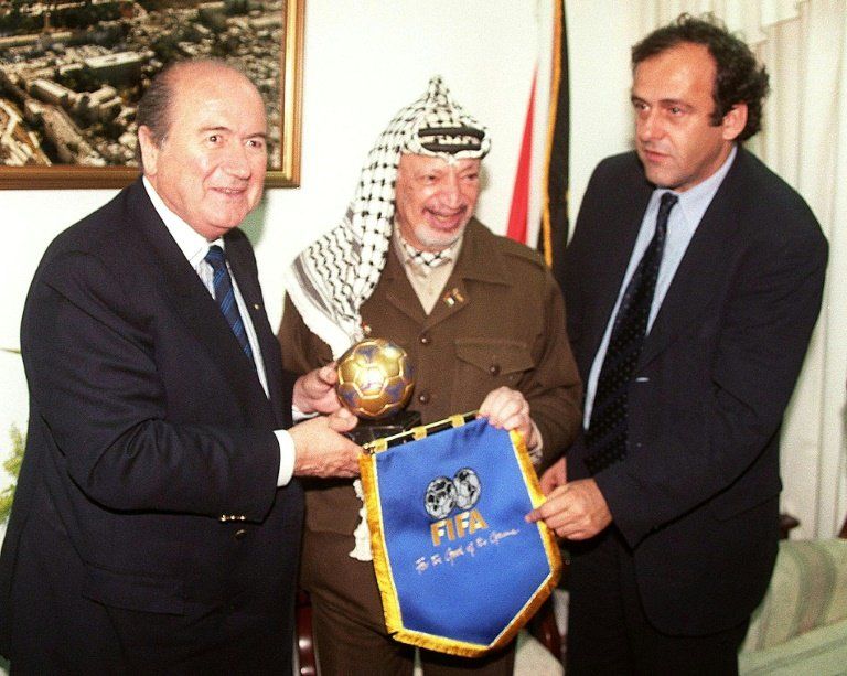 Blatter: La salida que me espera es una tristeza