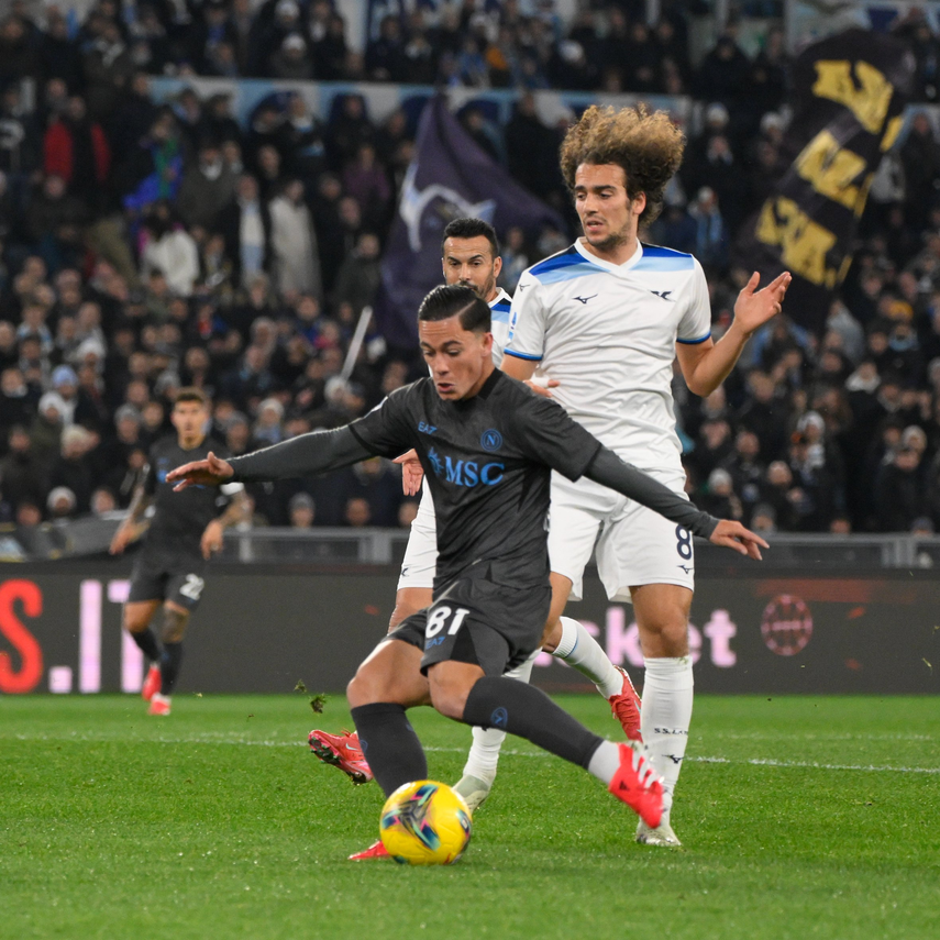 Napoli igualó con la Lazio y el Inter podría asaltar el liderato