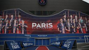 PSG recauda fondos contra coronavirus mediante camiseta