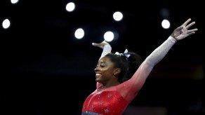 Simone Biles es la Mujer Deportista del Año por 2da vez