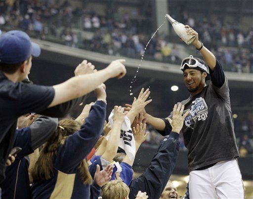 Cerveceros y Diamondbacks dan un giro con tí­tulos divisionales