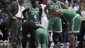 Villanueva y Pistons vencen a Boston