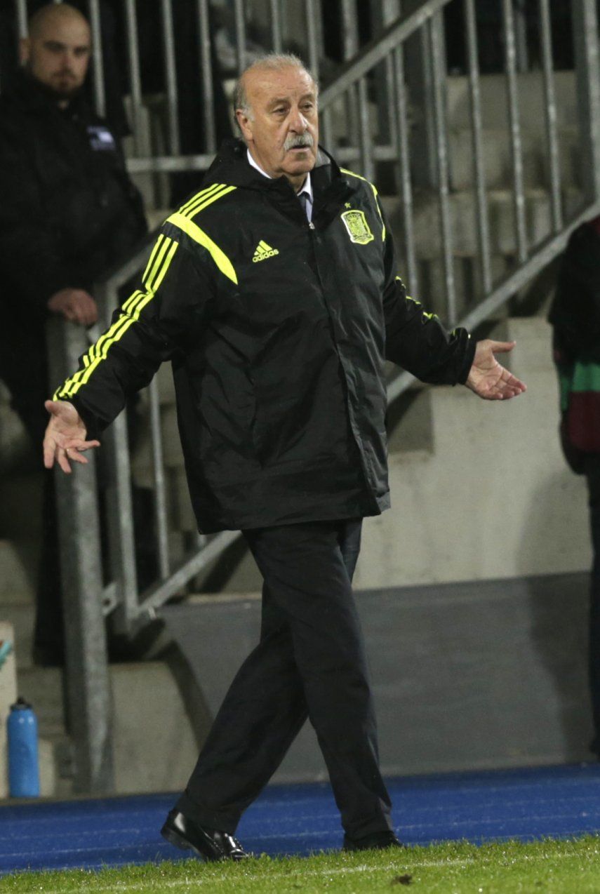 España cae del top 10 en clasificación de FIFA; Alemania 1ra