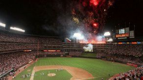 Rangers se despiden de su viejo estadio con dos series