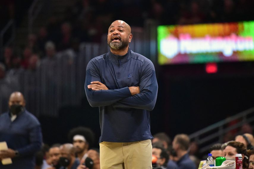 NBA: JB Bickerstaff de los Cavaliers firma una extensión de varios años