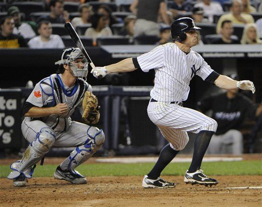 Nova domina y los Yanquis vencen 3-2 a Toronto