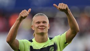 El Manchester City gana con doblete de Haaland