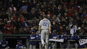 Sale y Kershaw decepcionan en primer juego de Serie Mundial