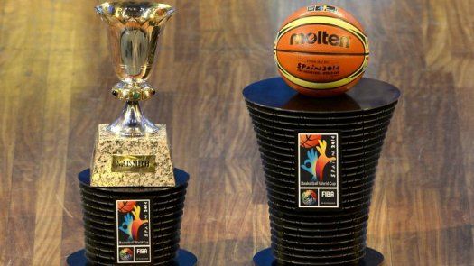 Trofeo Naismith para el campeón, en homenaje al inventor del baloncesto
