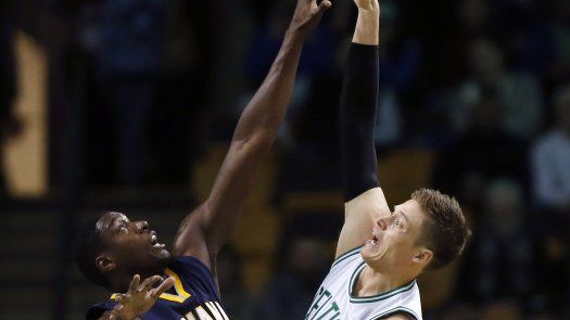 George logra doble doble; Pacers vencen a Celtics
