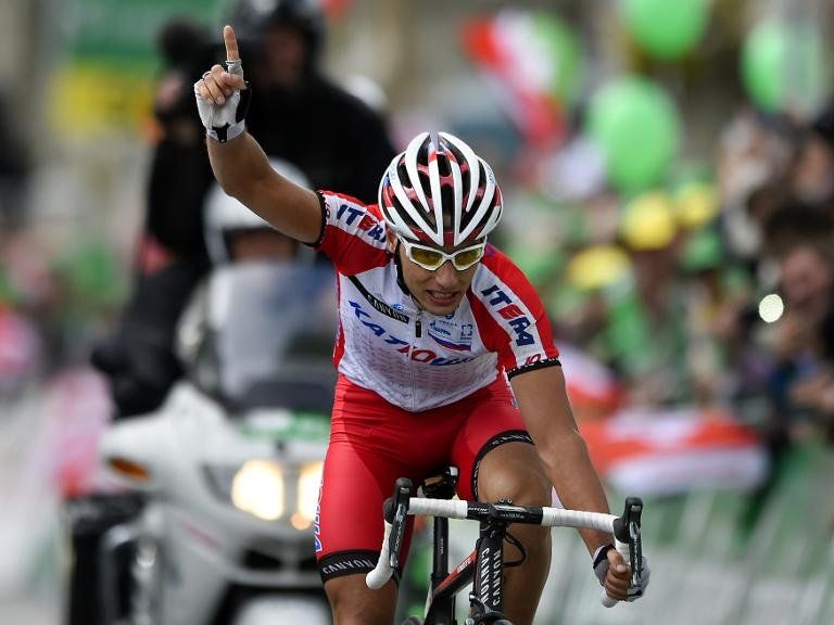 Spilak se pone líder en Romandía tras ganar 3ª etapa ante Froome