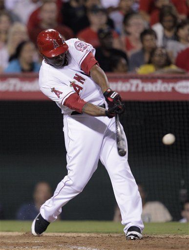 MLB: Angelinos 9, Rangers 8; Kendrick remolca cuatro carreras