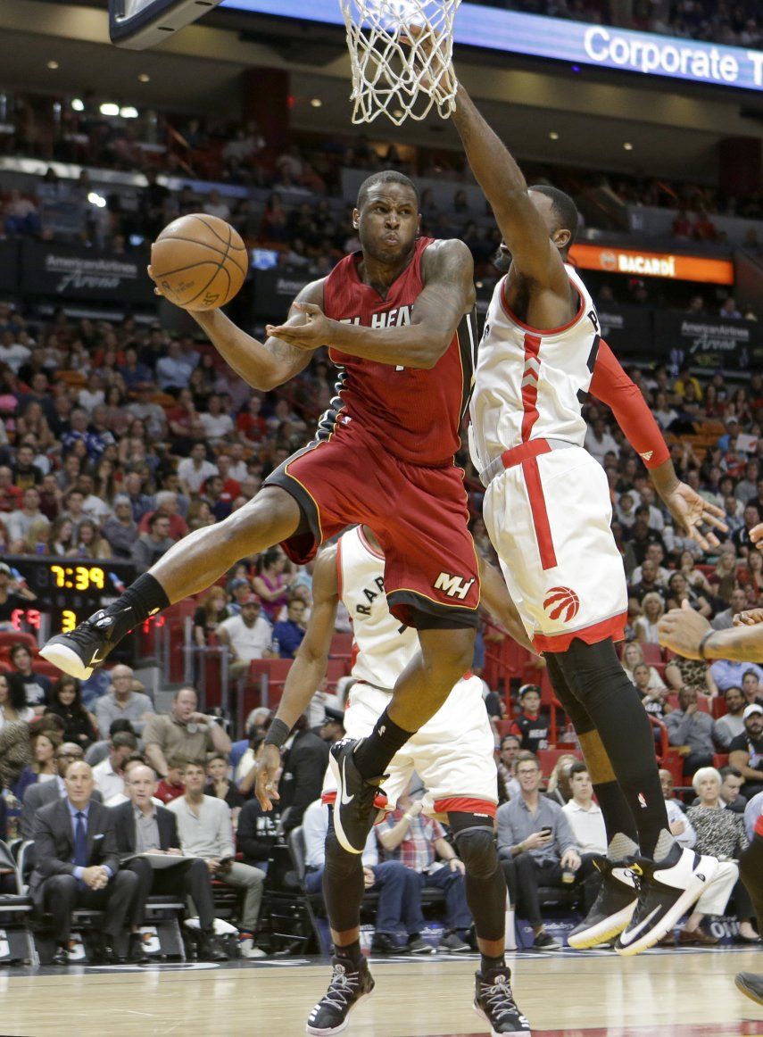 Heat logra su 21ra victoria en 25 duelos; supera a Raptors