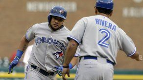 Melky pega 3 hits y Azulejos ganan