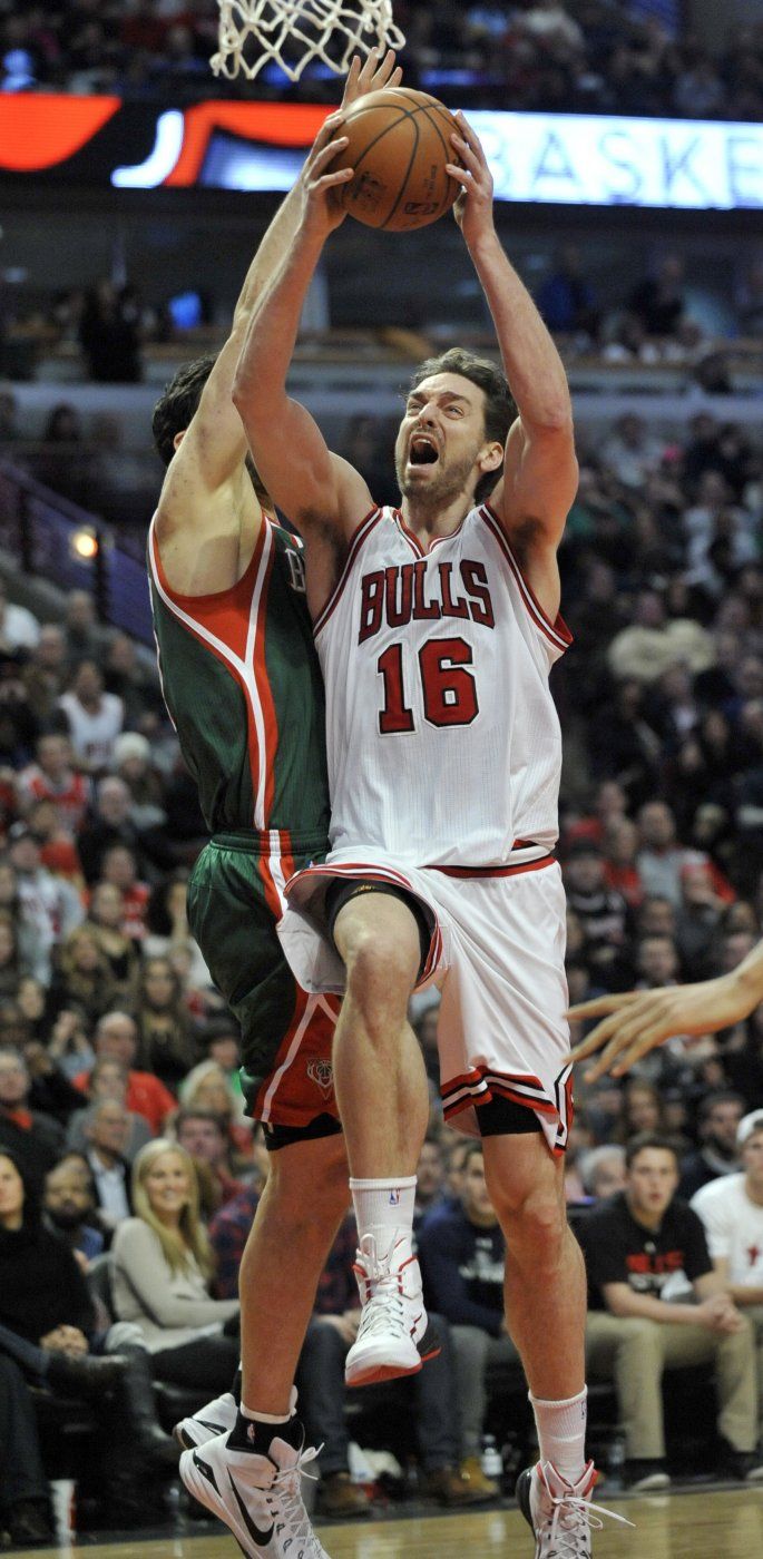 Un Gasol descomunal conduce victoria de Bulls ante Bucks