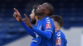 Everton supera tercera ronda de FA Cup con victoria apurada contra Rotherham