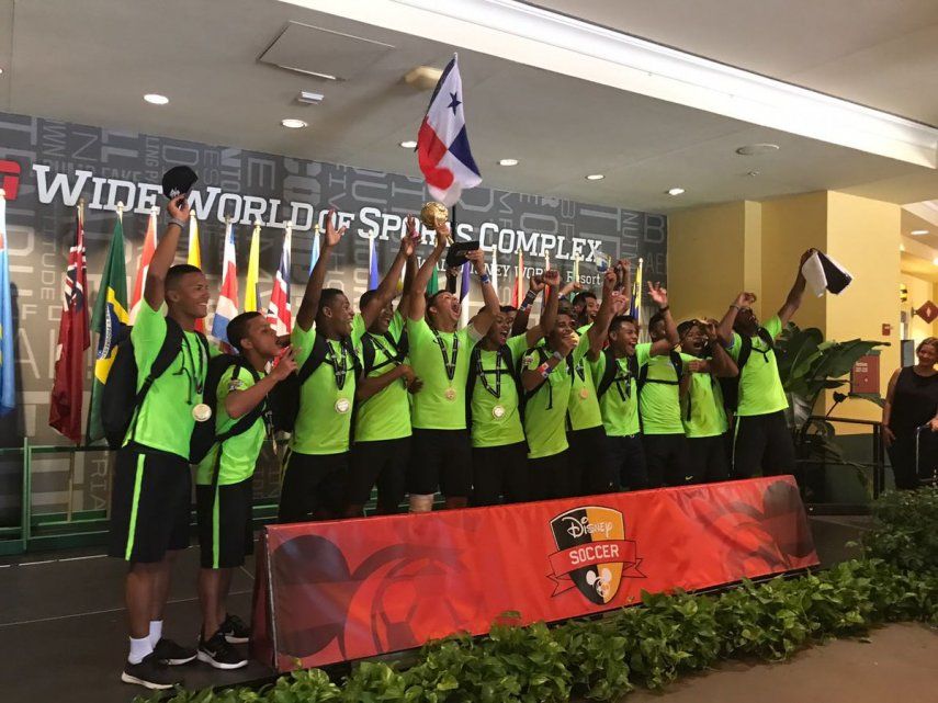 La Profesional y El Comercial campeones en la Copa Disney