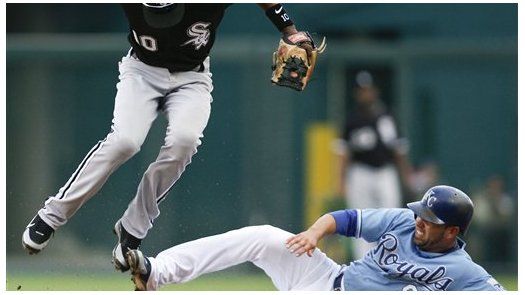 MLB: Medias Blancas 3, Reales 0