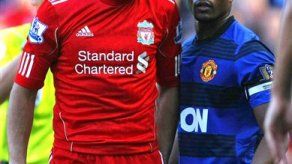 Uruguayo Suárez habrí­a llamado negro a Evra siete veces