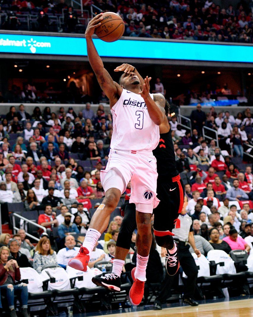 Beal y Wall responden ante Raptors y acercan a Wizards 2-1