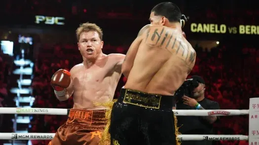 Así fue la victoria por decisión unánime de Canelo Álvarez sobre Edgar Berlanga
