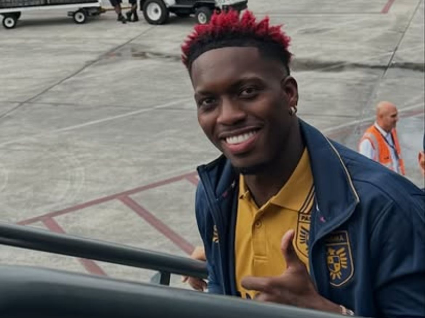Selección de Panamá llega a casa para preparar la despedida mundialista