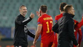 Gales aparta temporalmente a Giggs como DT tras incidente