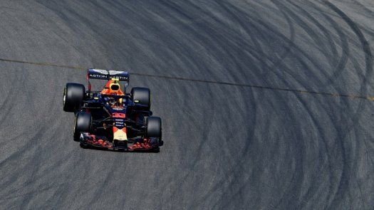 Los Red Bull dominan los libres en Alemania antes de la lluvia del sábado