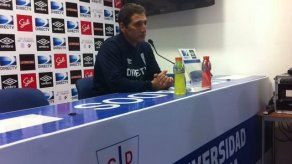 Católica se acerca a la punta