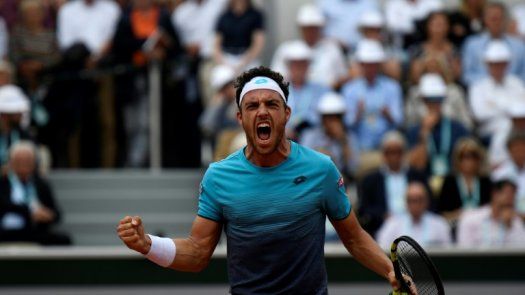 Cecchinato da la gran sorpresa al colarse en semifinales a costa de Djokovic