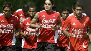 Mundial: Chile estudia fórmulas para vencer a Perú