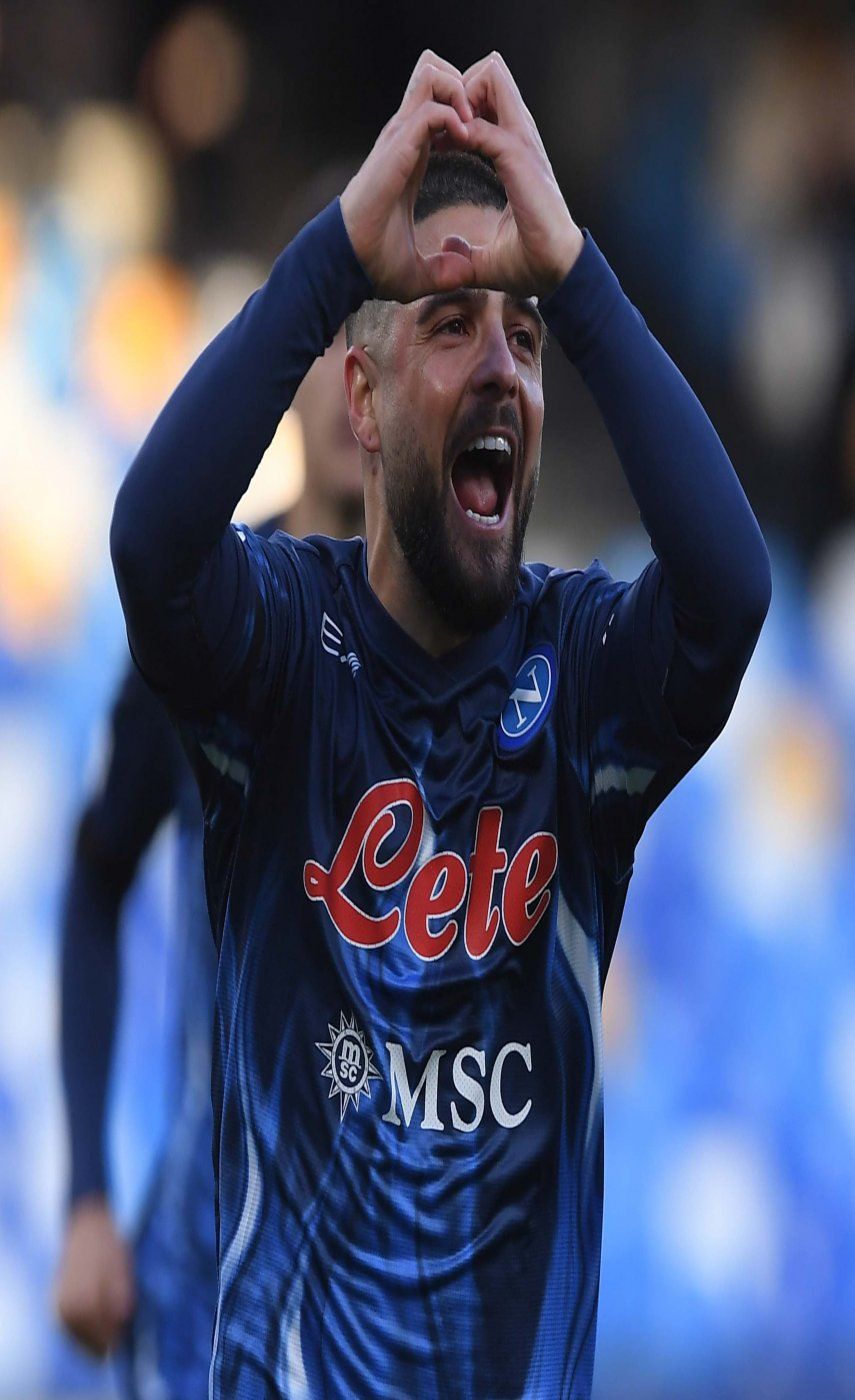 Serie A: Napoli golea al colista