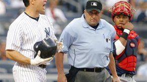 Carmona dice que no golpeó a Teixeira a propósito