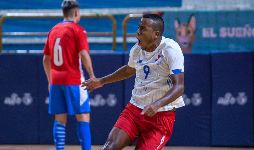 En emotivo cierre, selección de futsal vende cara su derrota ante Paraguay  – Federación Panameña de Fútbol