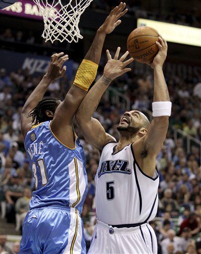 NBA: Jazz 117, Nuggets 106; Boozer suma 31 puntos y 13 rebotes