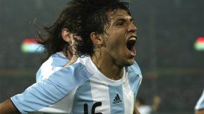Argentina espera que Agüero siga reconciliado con el gol