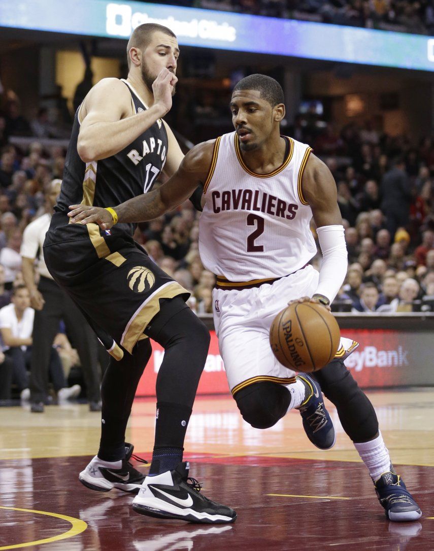 Irving anota 25 puntos en victoria de Cavaliers