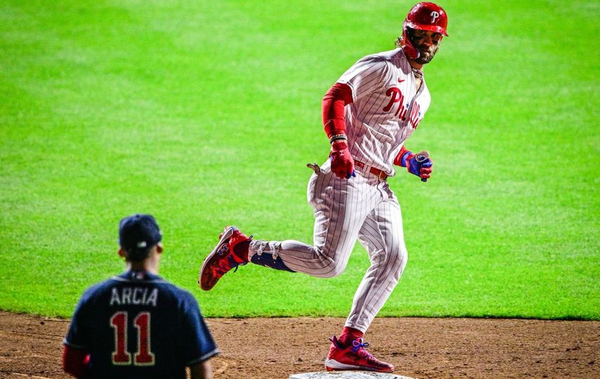 MLB: Phillies conectan 6 HR y se ponen a un triunfo de eliminar a Bravos