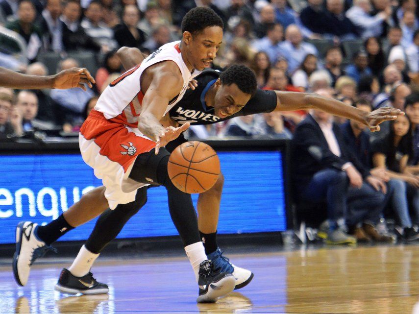 DeRozan anota 21 y Raptors vencen a Wolves