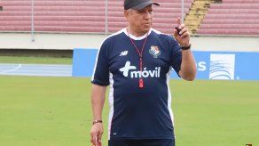 Américo El Tolo Gallego dirigió su primer entrenamiento como DT de la selección