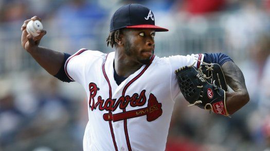 Bravos cortan mala racha con victoria 7-3 sobre Cardenales, Camargo de 4-0