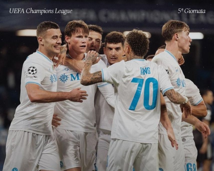 Napoli gana gracias a Scott McTominay ante el Qarabag