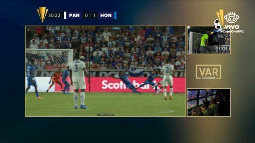 El VAR sancionó un penal favorable para la selección de Panamá en la Copa Oro 2021
