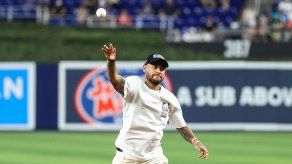 MLB: Neymar Jr hace lanzamiento de honor en Miami