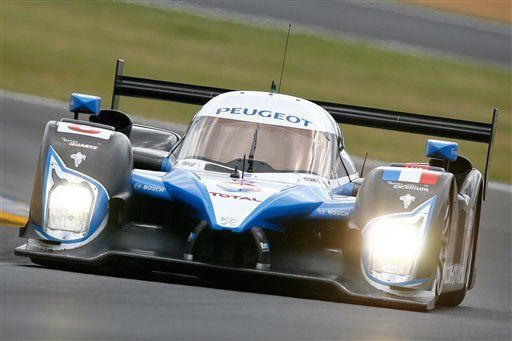 Peugeot encabeza las 24 Horas de Le Mans