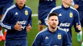 Messi centra la atención en el primer entrenamiento de Argentina en Madrid