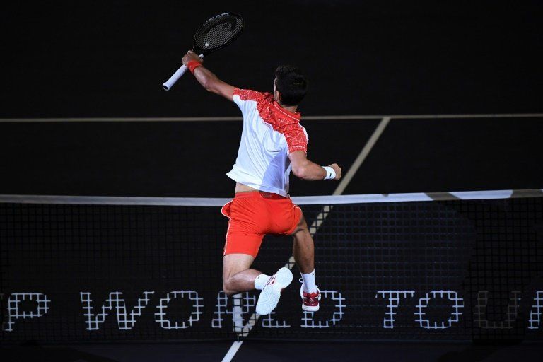 Djokovic queda a un paso de Nadal en la pelea por el N.1 de la ATP