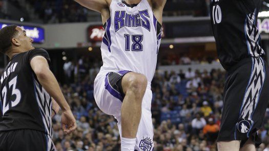 Con 31 de Casspi, Kings derrotan a Wolves