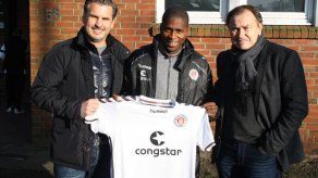 El FC St. Pauli alemán anuncia el fichaje del panameño Armando Cooper