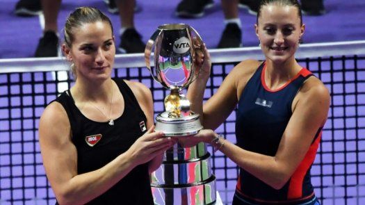 Mladenovic y Babos se proclaman campeonas del Masters en dobles